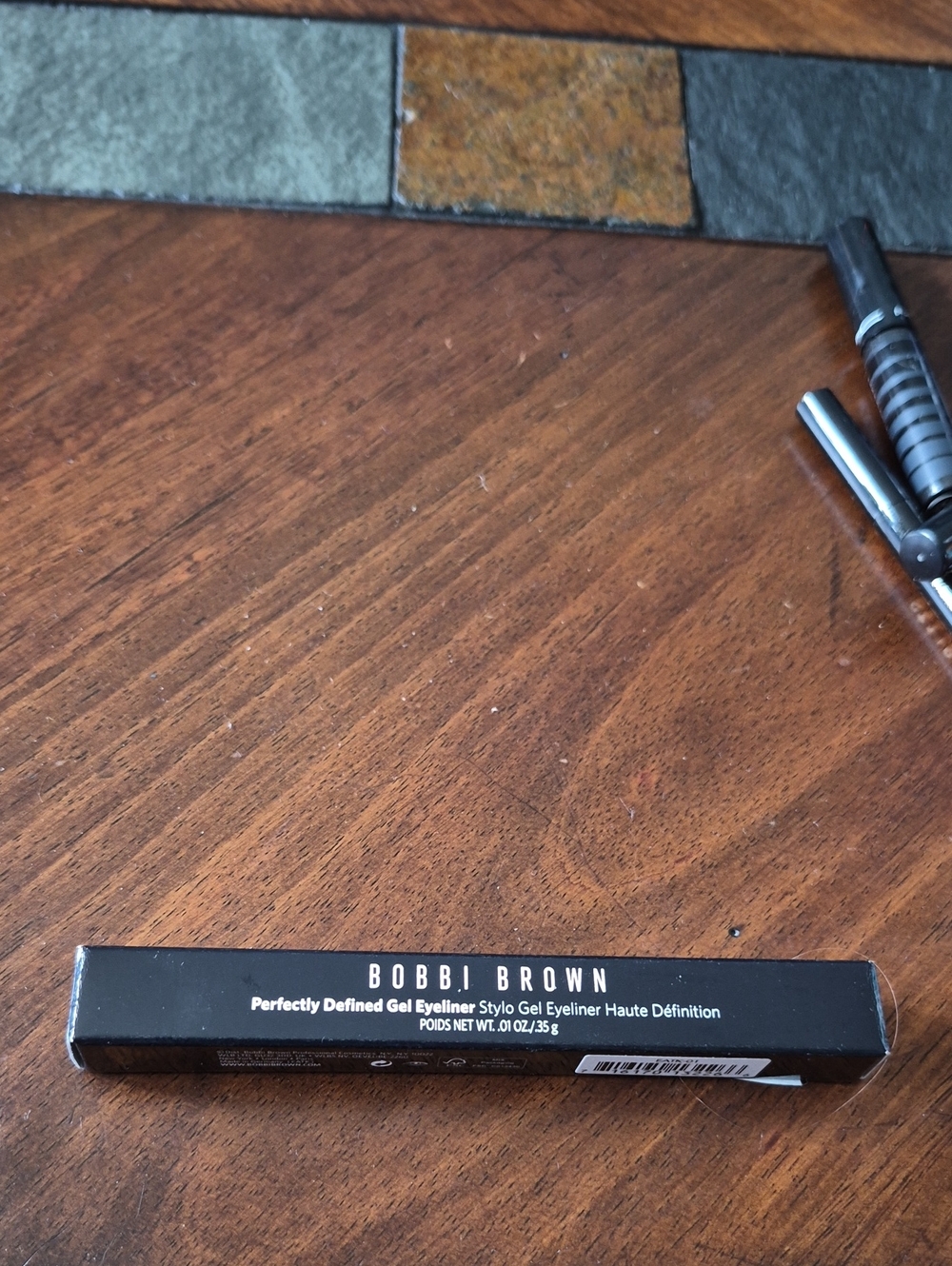 Bobbi Brown Perfectly Defined Gel Eyeliner - Black Packaging